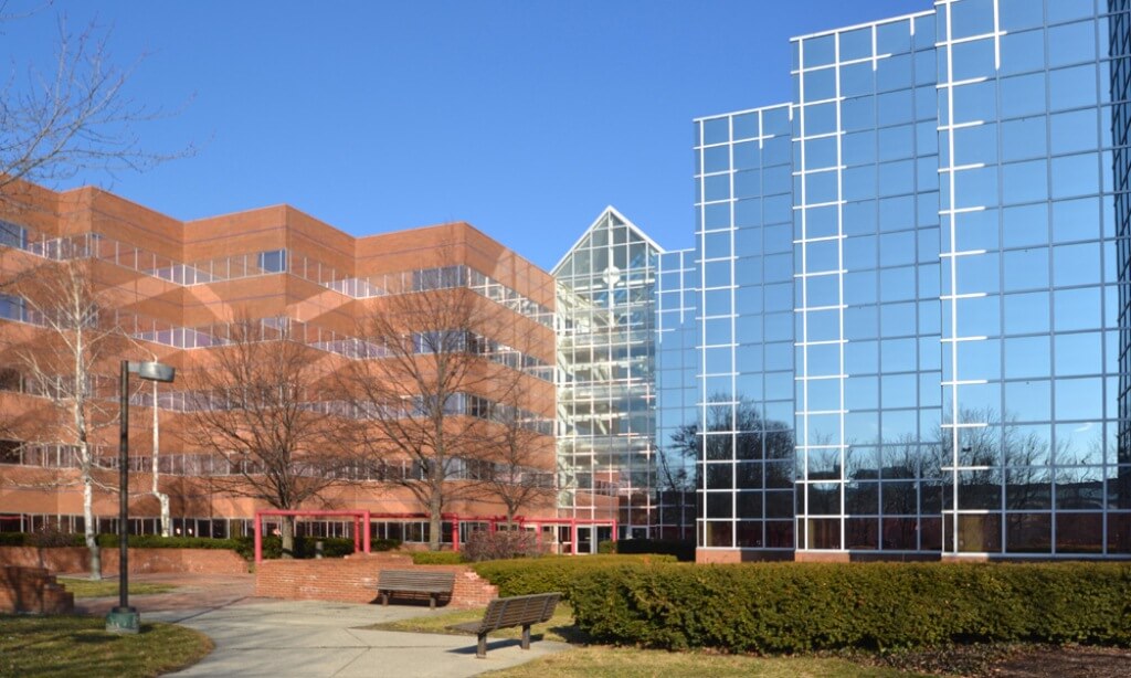 SANDLER & TRAVIS TRADE ADVISORY SERVICES SIGNS 38,773 SF LEASE AT