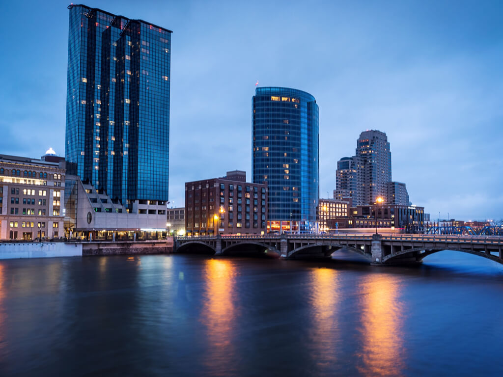 Detroit, Grand Rapids named among 100 best places to retire in the U.S ...