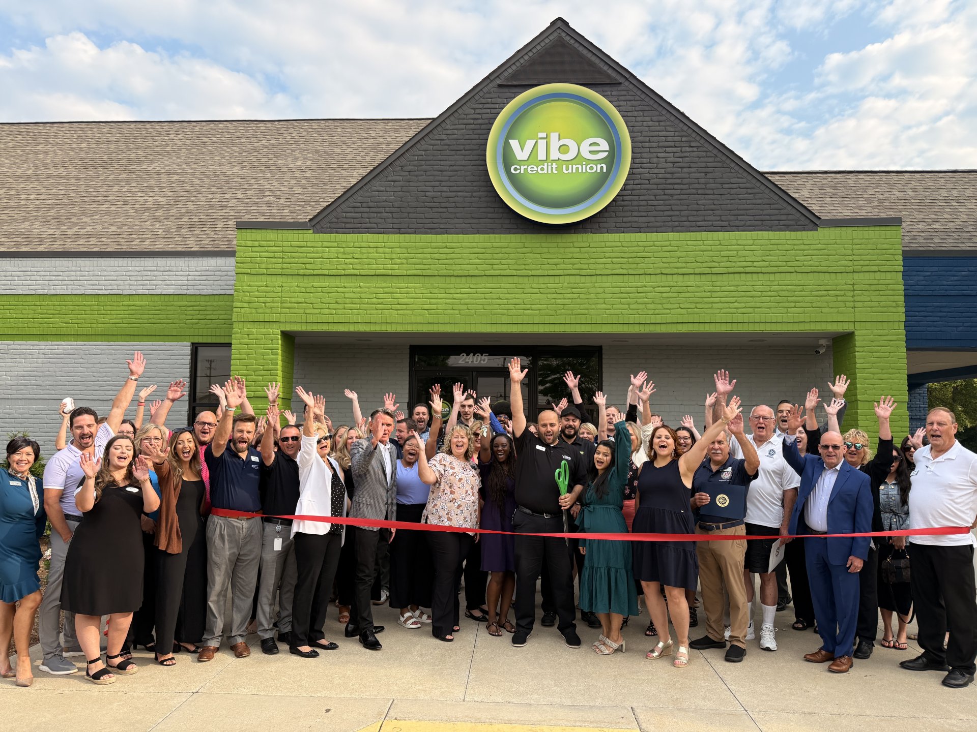 Vibe Credit Union Opens its Doors in Sterling Heights  Represented by  Friedman Real Estate - Friedman Real Estate